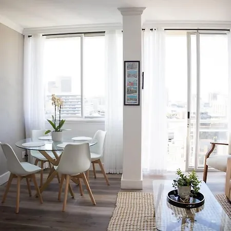 Modern, Trendy And Comfortable 2 Bedroom Apartment In Kapstadt Exterior foto